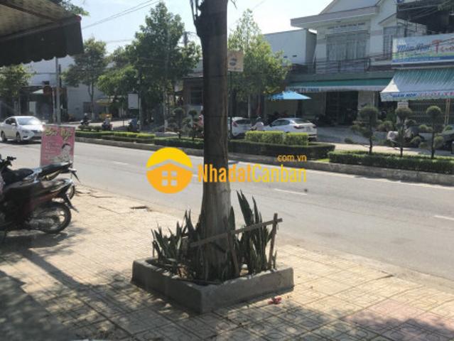 Nhà mặt phố bán