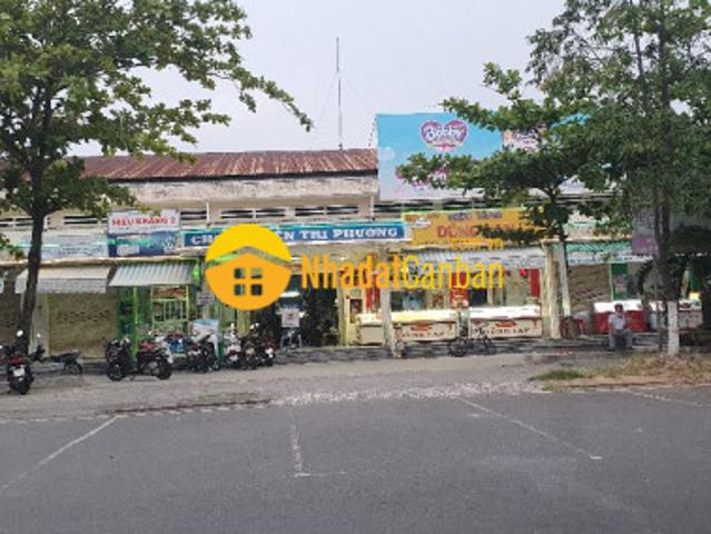Nhà mặt phố bán