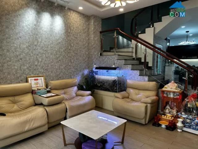 Nhà mặt phố bán