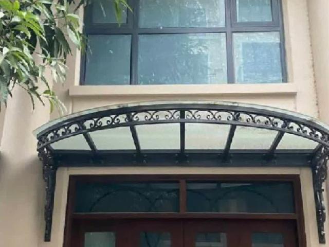 Nhà mặt phố bán