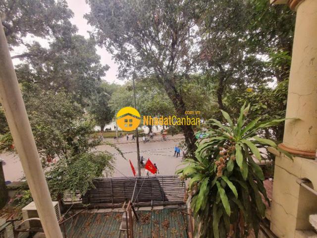 Nhà mặt phố bán