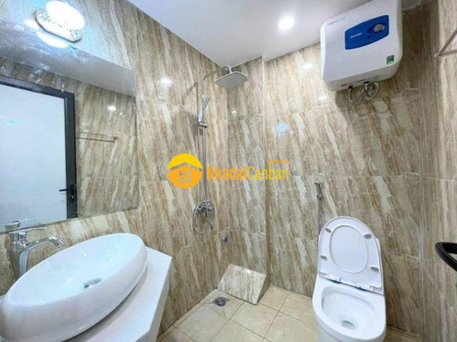 Nhà mặt phố bán