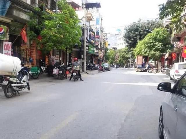 Nhà mặt phố bán tại Hoàn Kiếm, Hà Nội