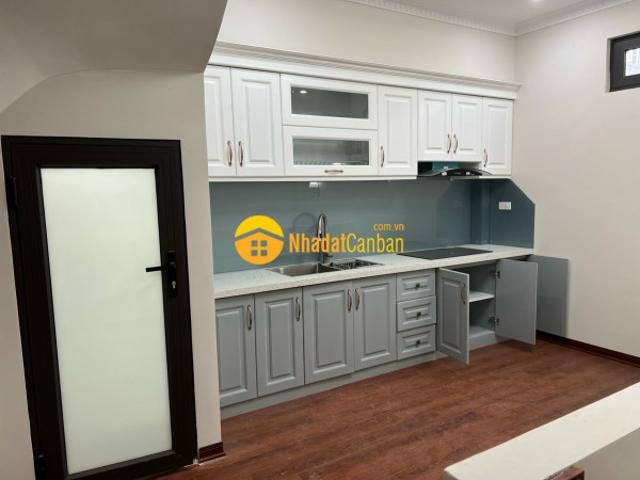 Nhà mặt phố bán