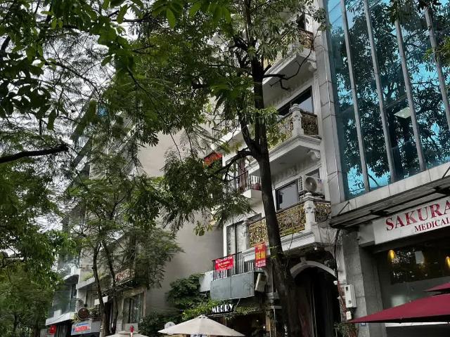 Nhà mặt phố bán tại Hoàn Kiếm, Hà Nội