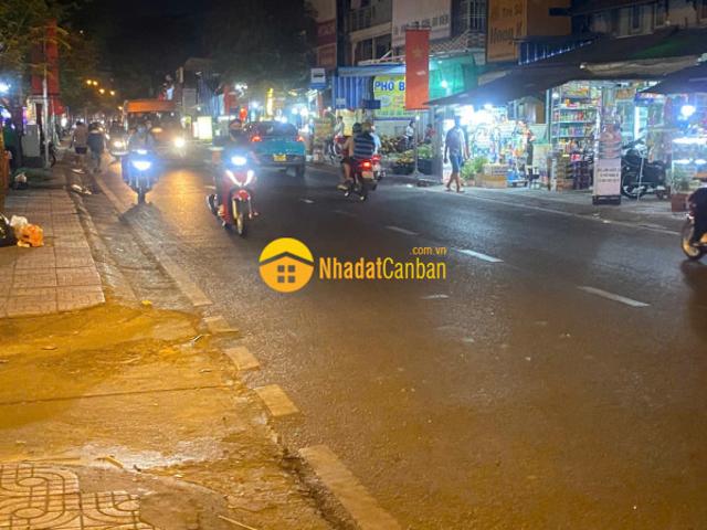Nhà mặt phố bán