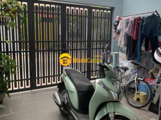 Nhà mặt phố bán