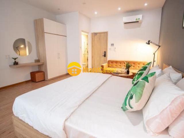 Nhà mặt phố bán