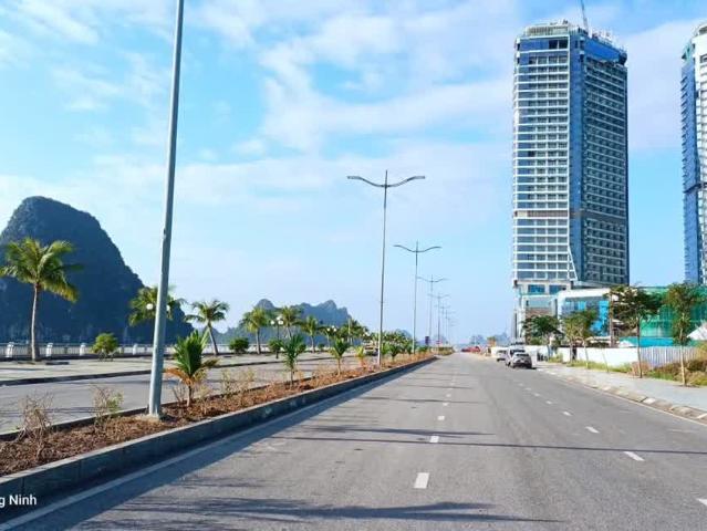 Nhà mặt phố bán tại Quảng Ninh