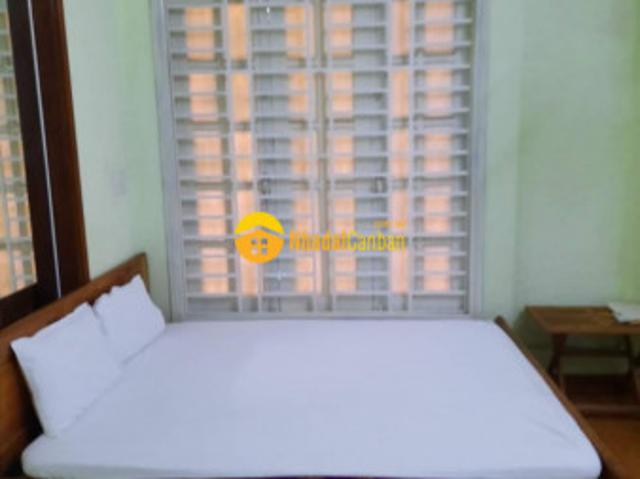 Nhà mặt phố bán