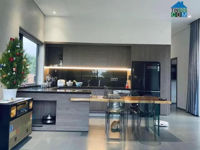 Nhà mặt phố bán