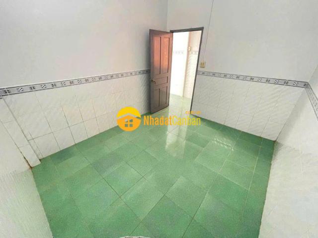 Nhà mặt phố bán