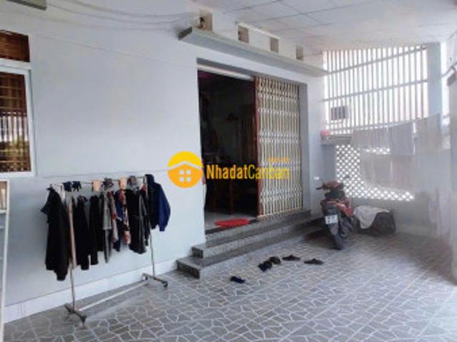 Nhà mặt phố bán