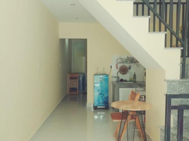 Nhà mặt phố bán