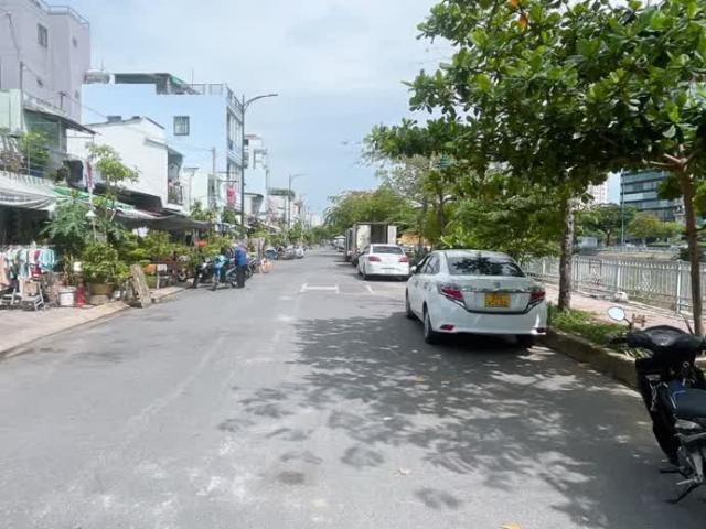 Nhà bán tại Khuôn viên UBND Thành phố Hồ Chí Minh, Thành phố Hồ Chí Minh