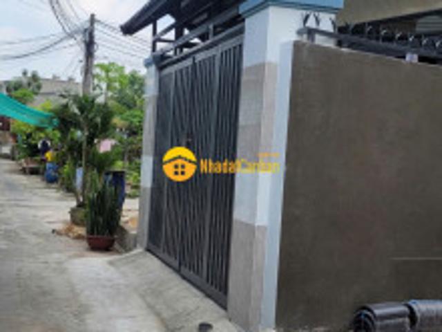 Nhà mặt phố bán