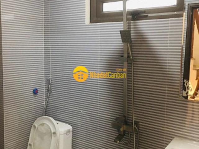 Nhà mặt phố bán