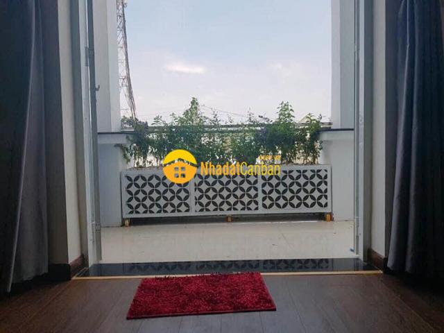 Nhà mặt phố bán