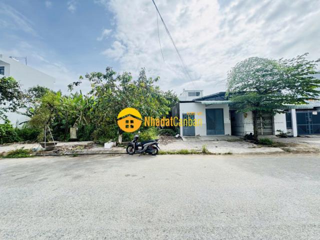 Mặt bằng bán