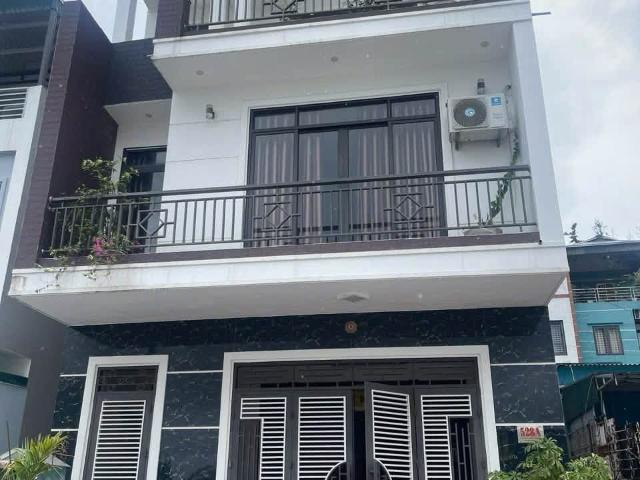 Nhà mặt phố bán