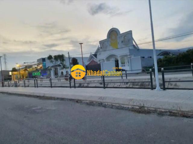 Mặt bằng bán
