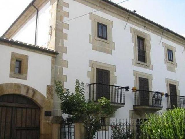 Casa en alquiler en Espinosa De Los Monteros, Castilla y León