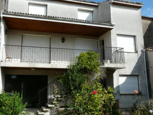 Maison vente à Aiguillon, Robert