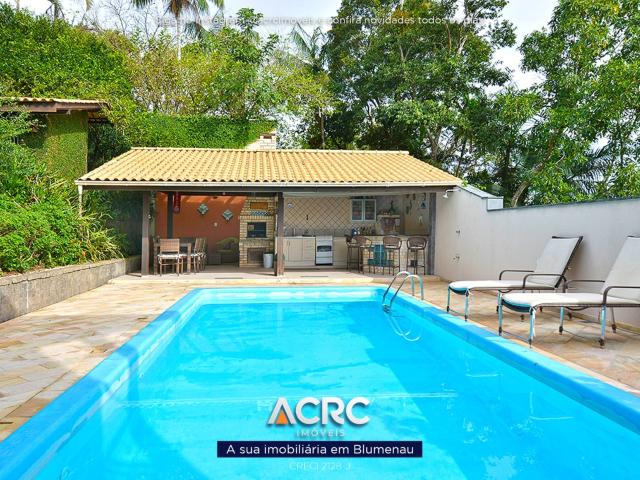 Casa aluguel em Região Geográfica Imediata de Blumenau, Blumenau