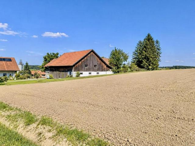 Erdgeschosswohnung kaufen in Baierbach, Bayern