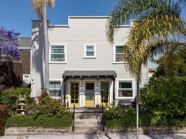 Apartment for sale in Santa Barbara, California