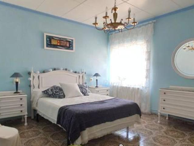 Casa en alquiler en La Plana de Utiel-Requena, Valencia
