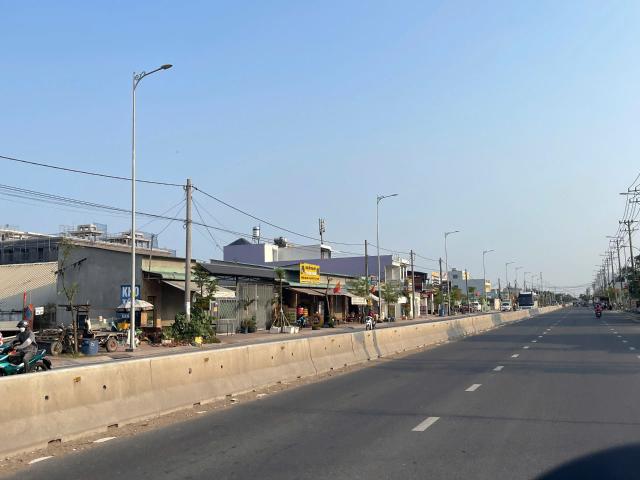 Nhà mặt phố bán