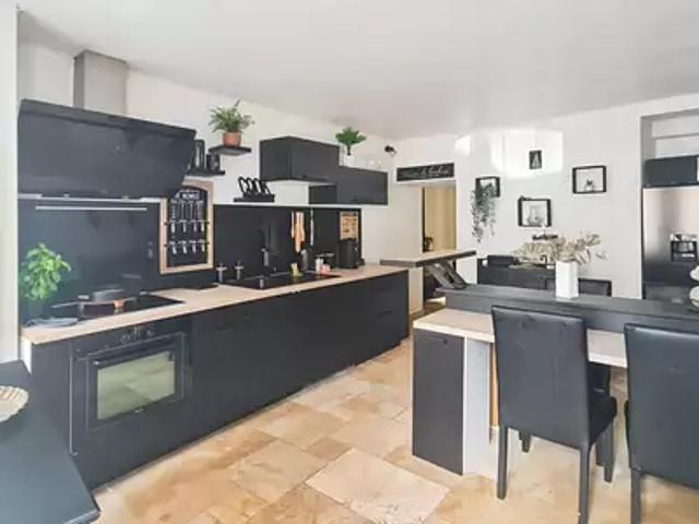 Maison vente à Arles, Cabannes