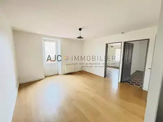 Appartement location à Arles, Cabannes