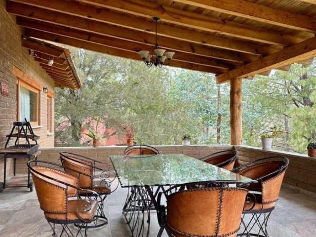 CABAÑA AMUEBLADA EN LA TEJERIA TAPALPA TERRENO AMPLIO JARDIN