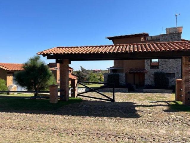 Cabaña autosustentable en venta en Fraccionamiento Pinares Tapalpa