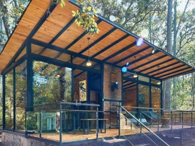 Cabaña en venta en Tapalpa. En el interior del bosque