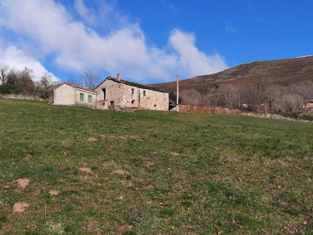 Chalet en venta en Vega De Pas, Cantabria
