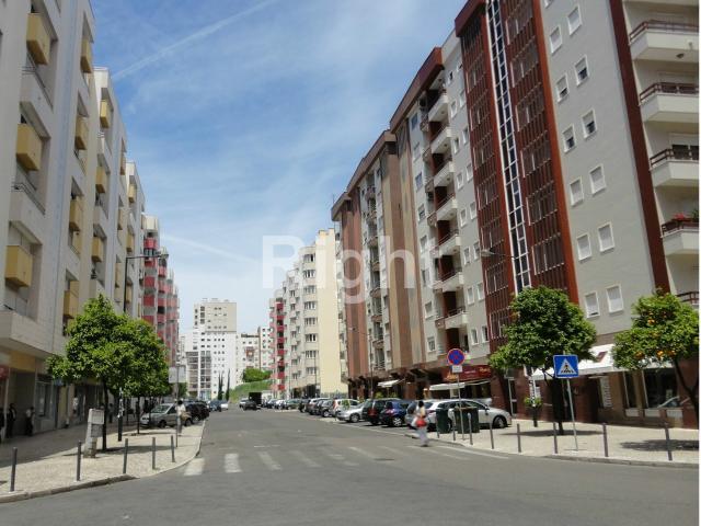 Loja venda em São Domingos de Benfica, Lisboa