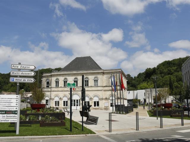 Local Commercial vente à Bordeaux, Cenon