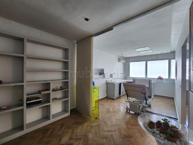 Bureau vente à Anfa, Gharb-Chrarda-Beni Hssen