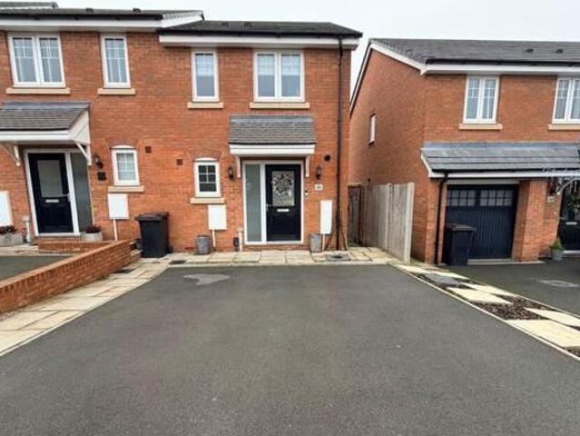 House for sale in Camp Hill, Warwickshire