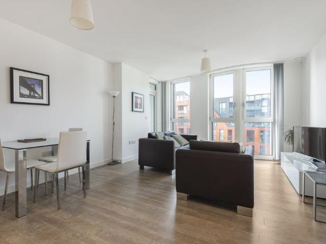 Apartment for rent in East Greenwich, Cat Hill