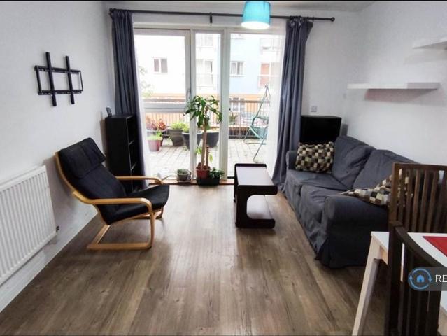 House for rent in London Borough of Croydon, Waddon