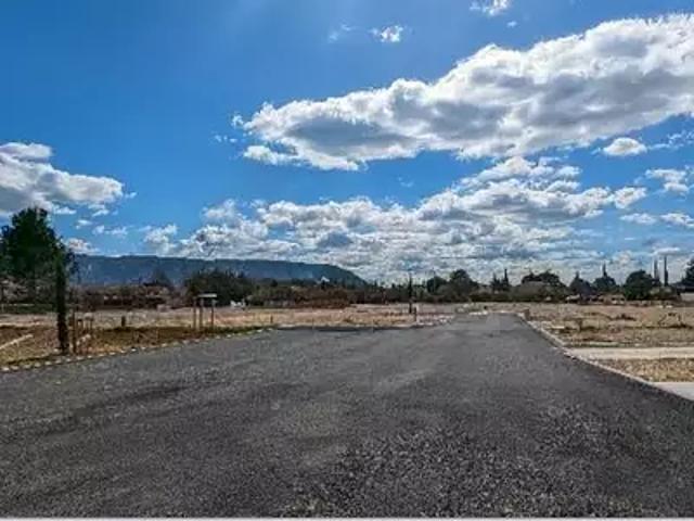 Terrain vente à Apt, Cabrières-d'avignon