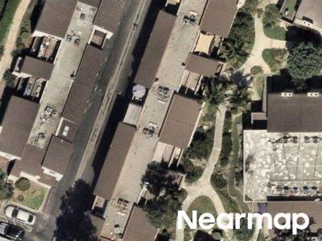 Condo for sale in Mabury Park, Santa Ana