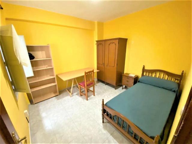 Apartamento en alquiler en Reyes Huertas, Cáceres