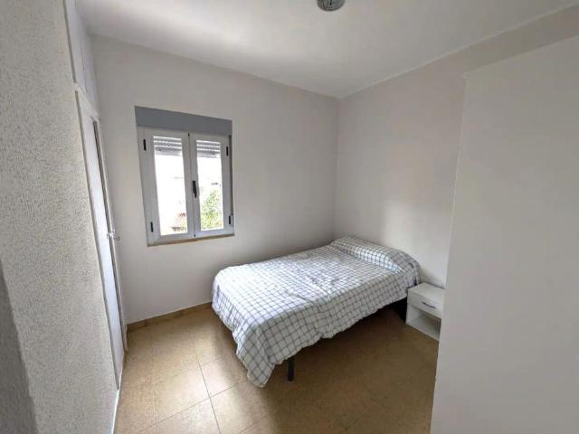 Apartamento en alquiler en Llopis Ivorra, Cáceres