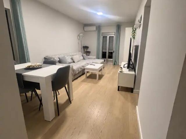 Apartamento en alquiler en Llopis Ivorra, Cáceres