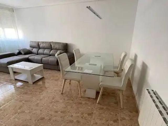 Apartamento en alquiler en Casas Baratas, Cáceres